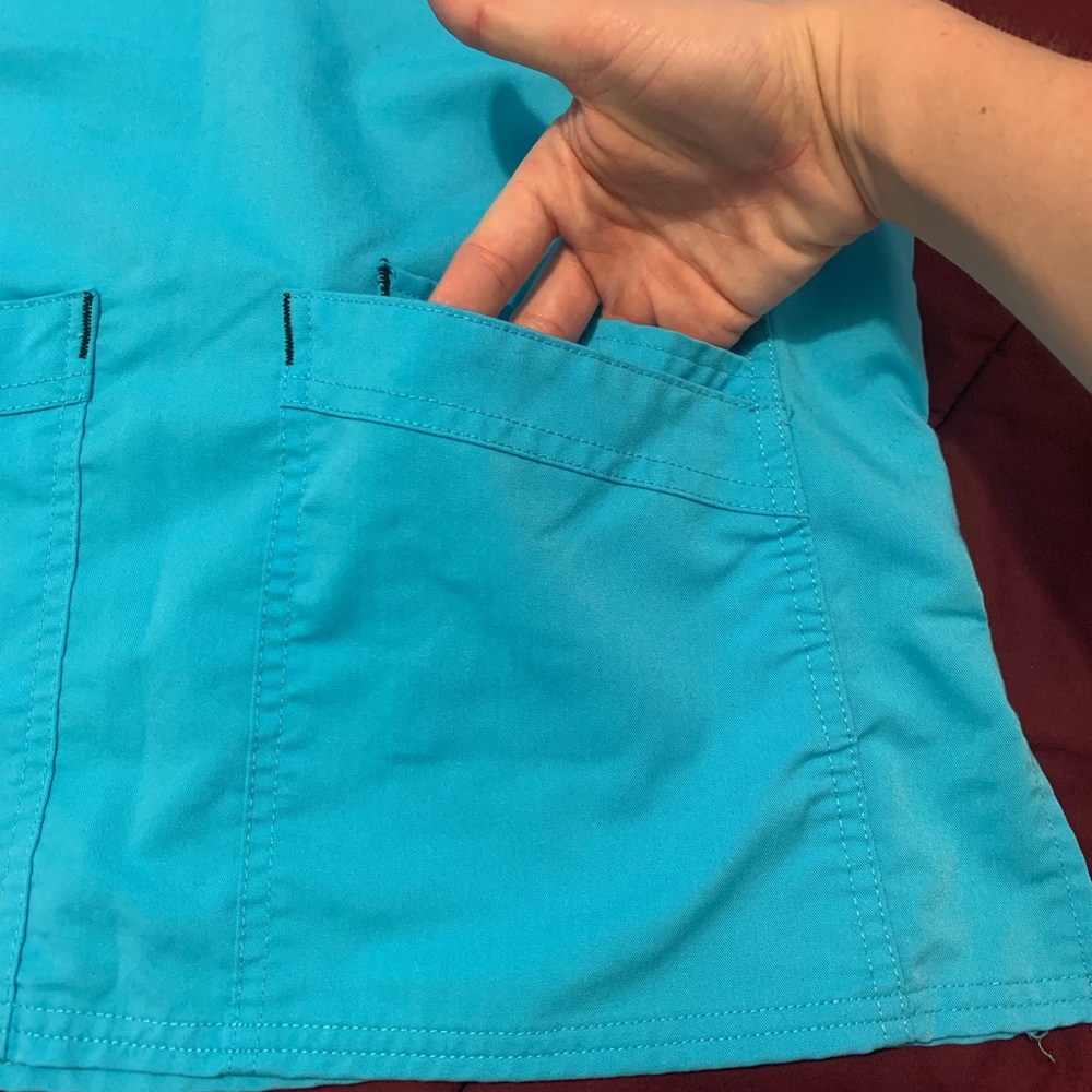 Scrub Top - Picture 4 of 4